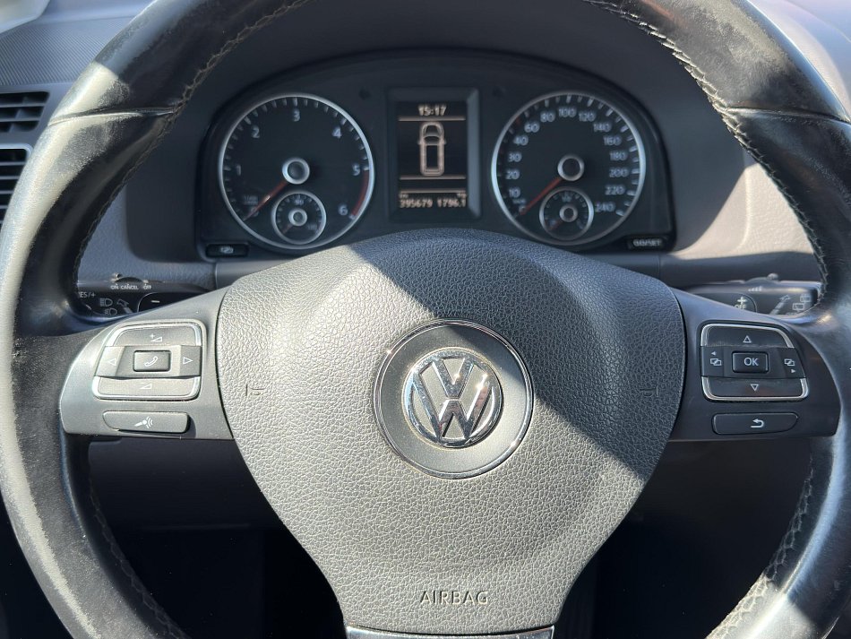 Volkswagen Touran 2.0 TDi 