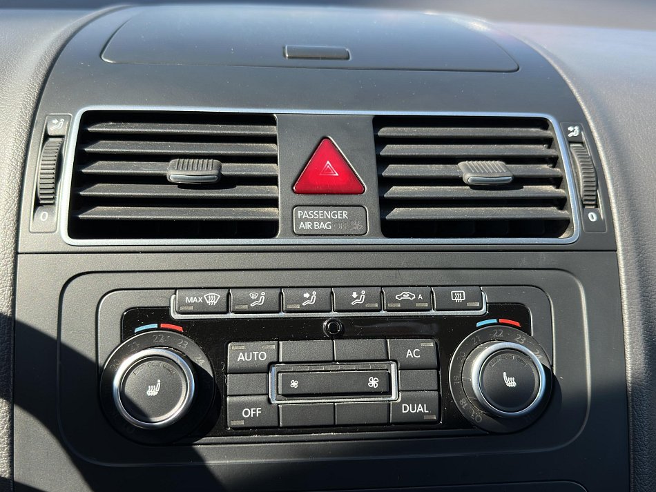 Volkswagen Touran 2.0 TDi 