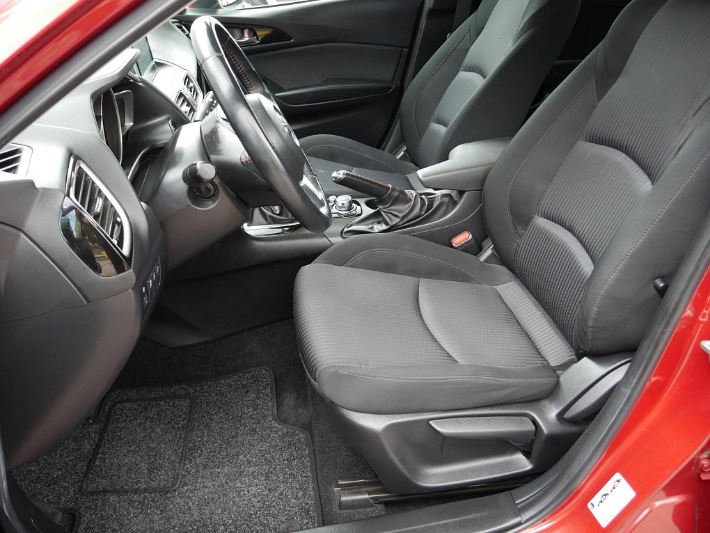 Mazda 3 2.0i 