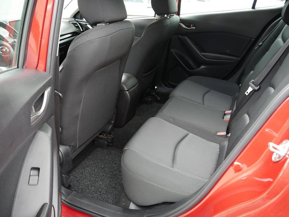 Mazda 3 2.0i 