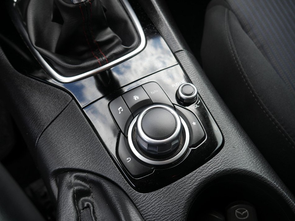 Mazda 3 2.0i 