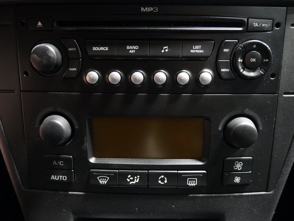 Citroën C4 1.6i 