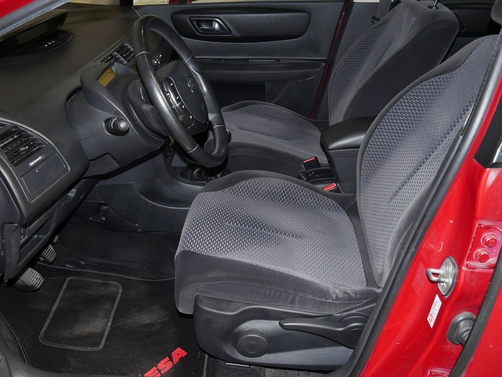 Citroën C4 1.6i 