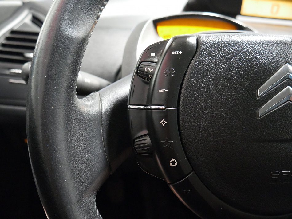 Citroën C4 1.6i 