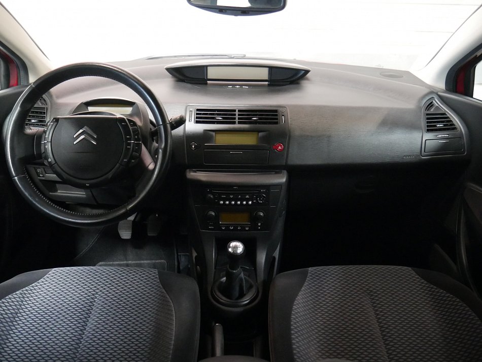 Citroën C4 1.6i 