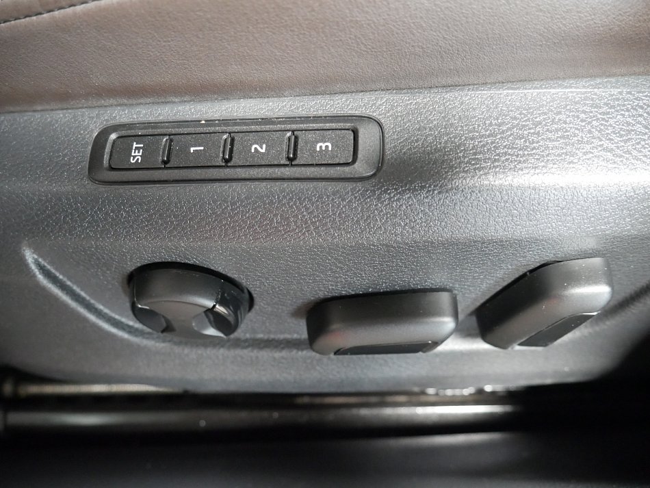 Škoda Superb III 2.0 TDi 