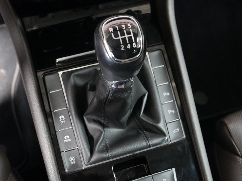 Škoda Superb III 2.0 TDi 