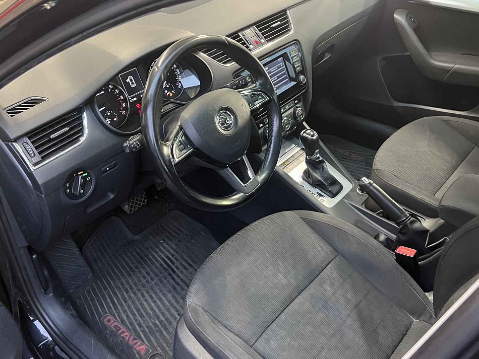 Škoda Octavia III 1.6 TDi Elegance