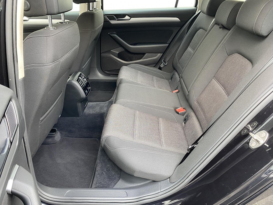 Volkswagen Passat 2.0 TDi 