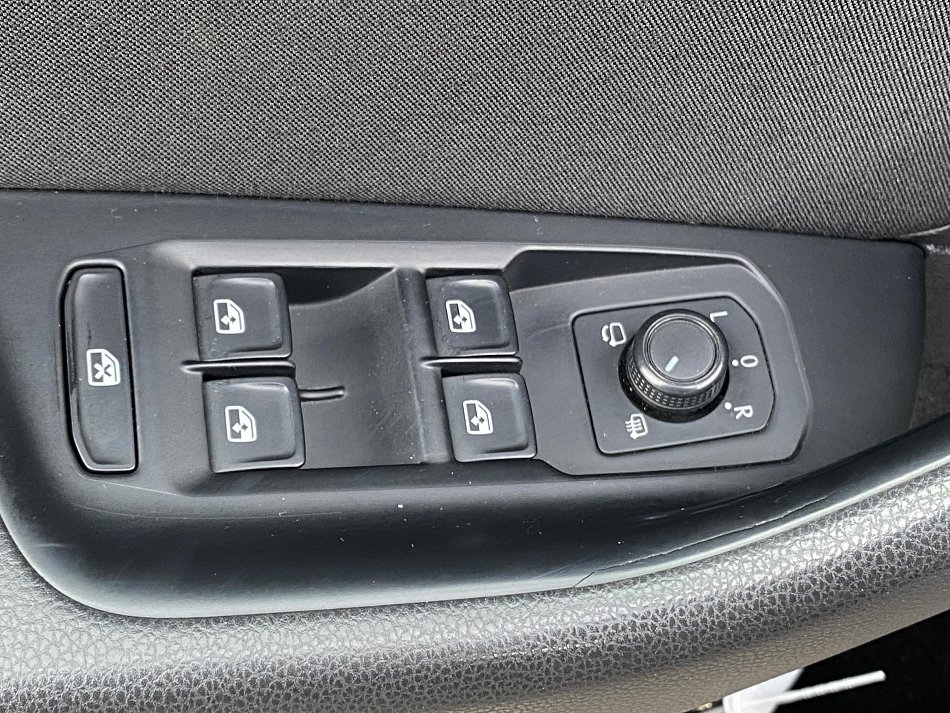 Volkswagen Passat 2.0 TDi 