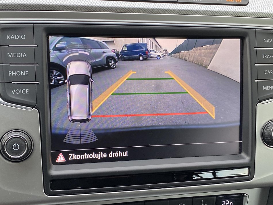 Volkswagen Passat 2.0 TDi 