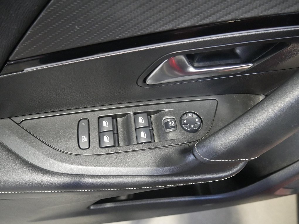 Peugeot 2008 1.2PT GT