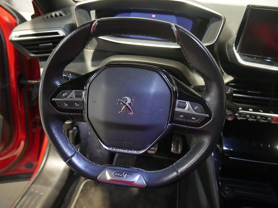 Peugeot 2008 1.2PT GT