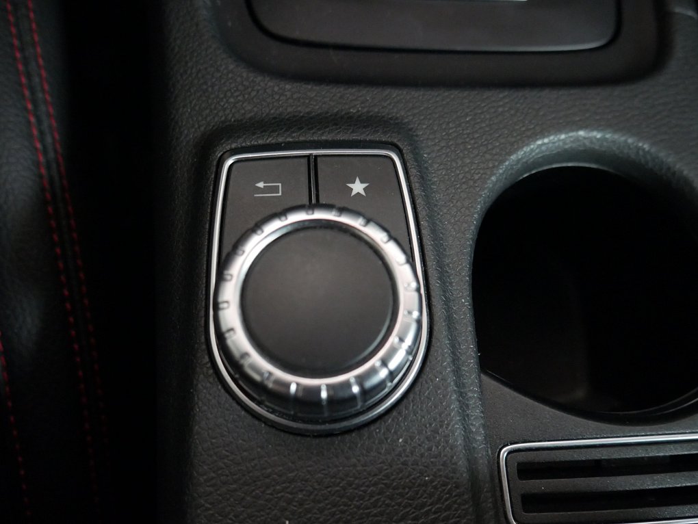 Mercedes-Benz GLA 2.2d  200 D 4Matic