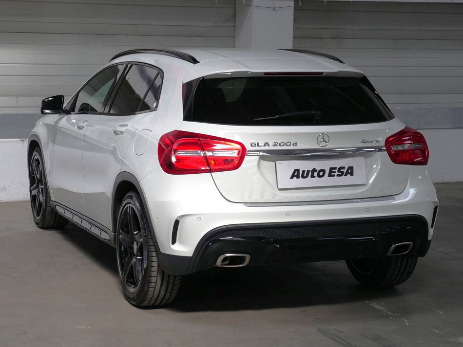 Mercedes-Benz GLA 2.2d  200 D 4Matic