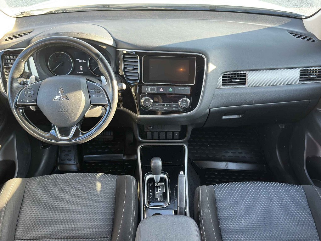 Mitsubishi Outlander 2.0 MIVEC Edition