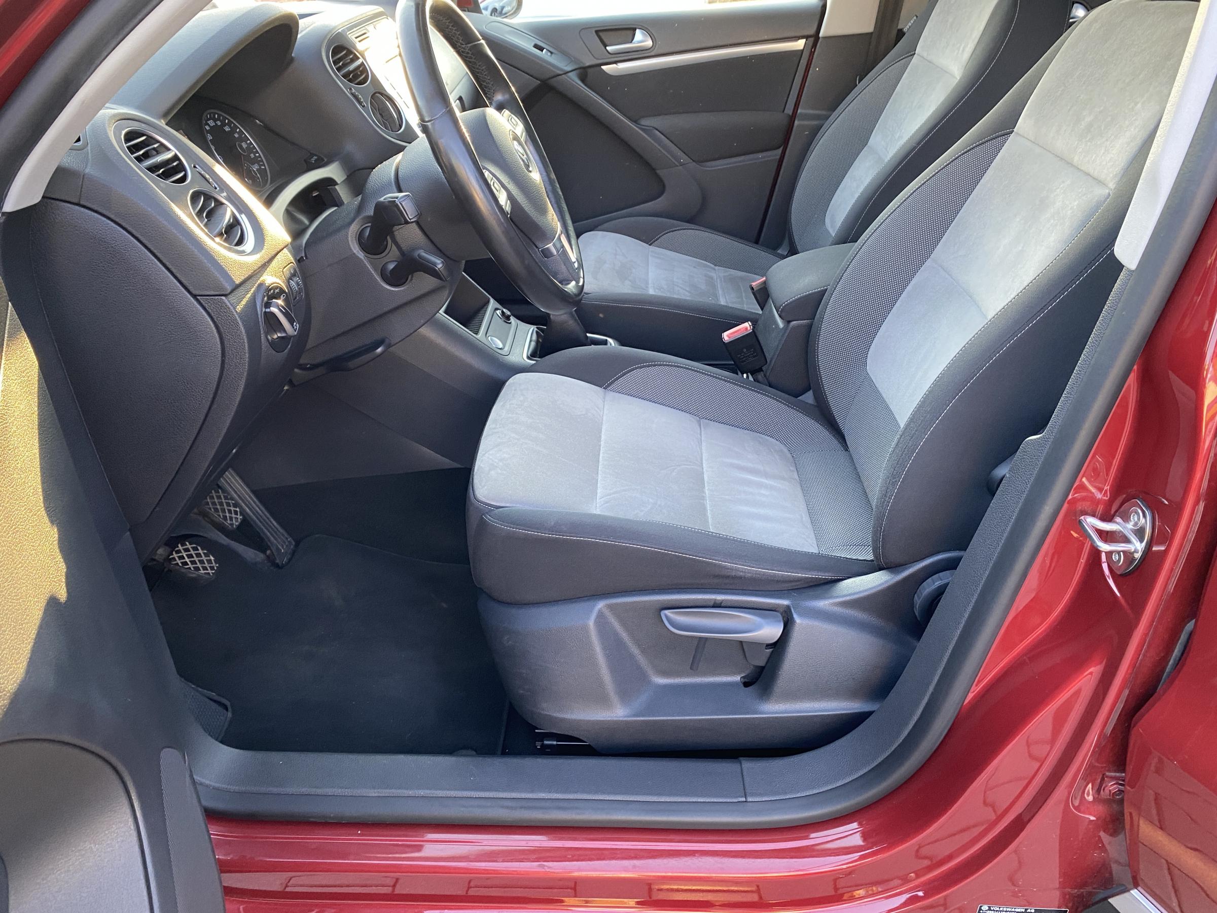 Volkswagen Tiguan, 2013 - pohled č. 11