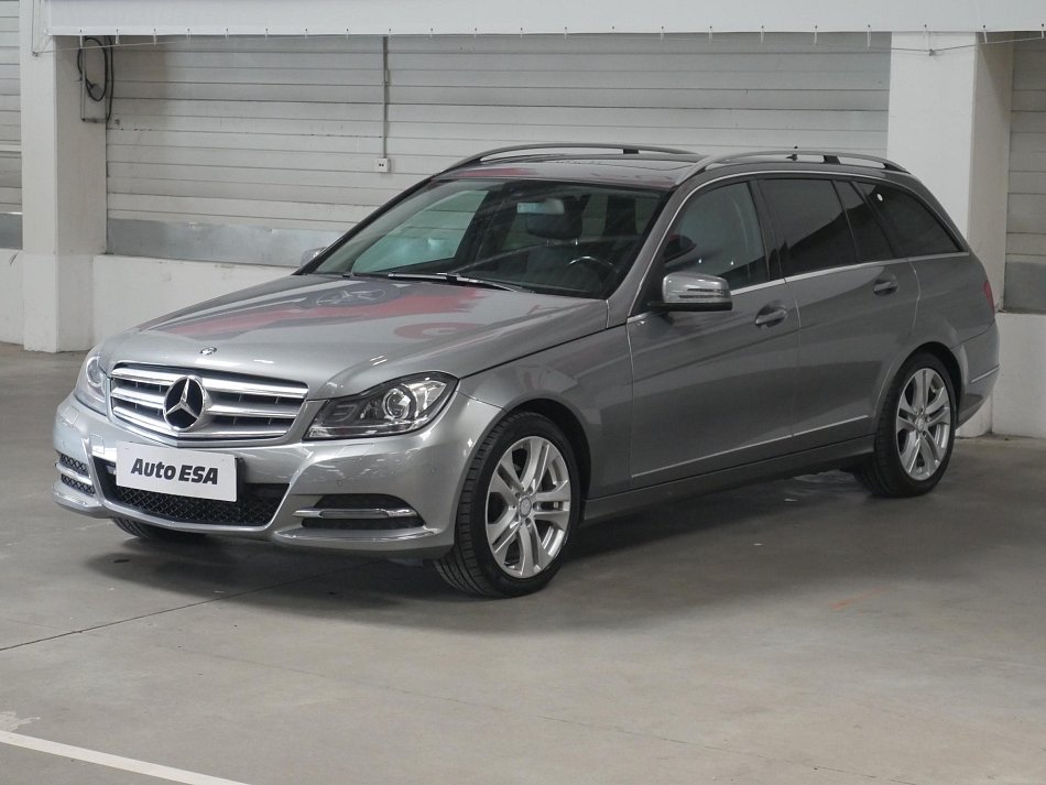 Mercedes-Benz Třída C 2.2 CDi  C200