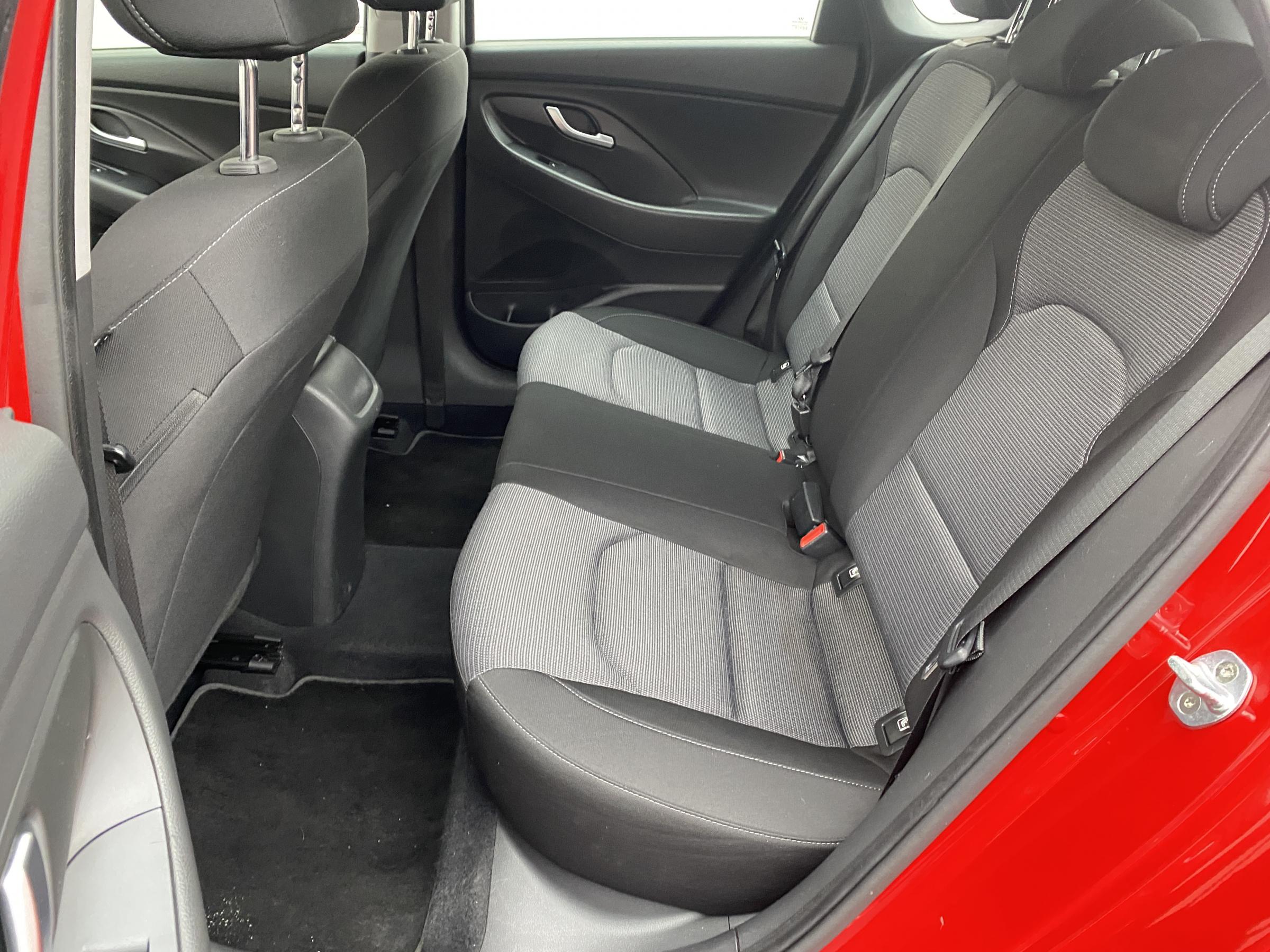 Hyundai i30, 2017 - pohled č. 10