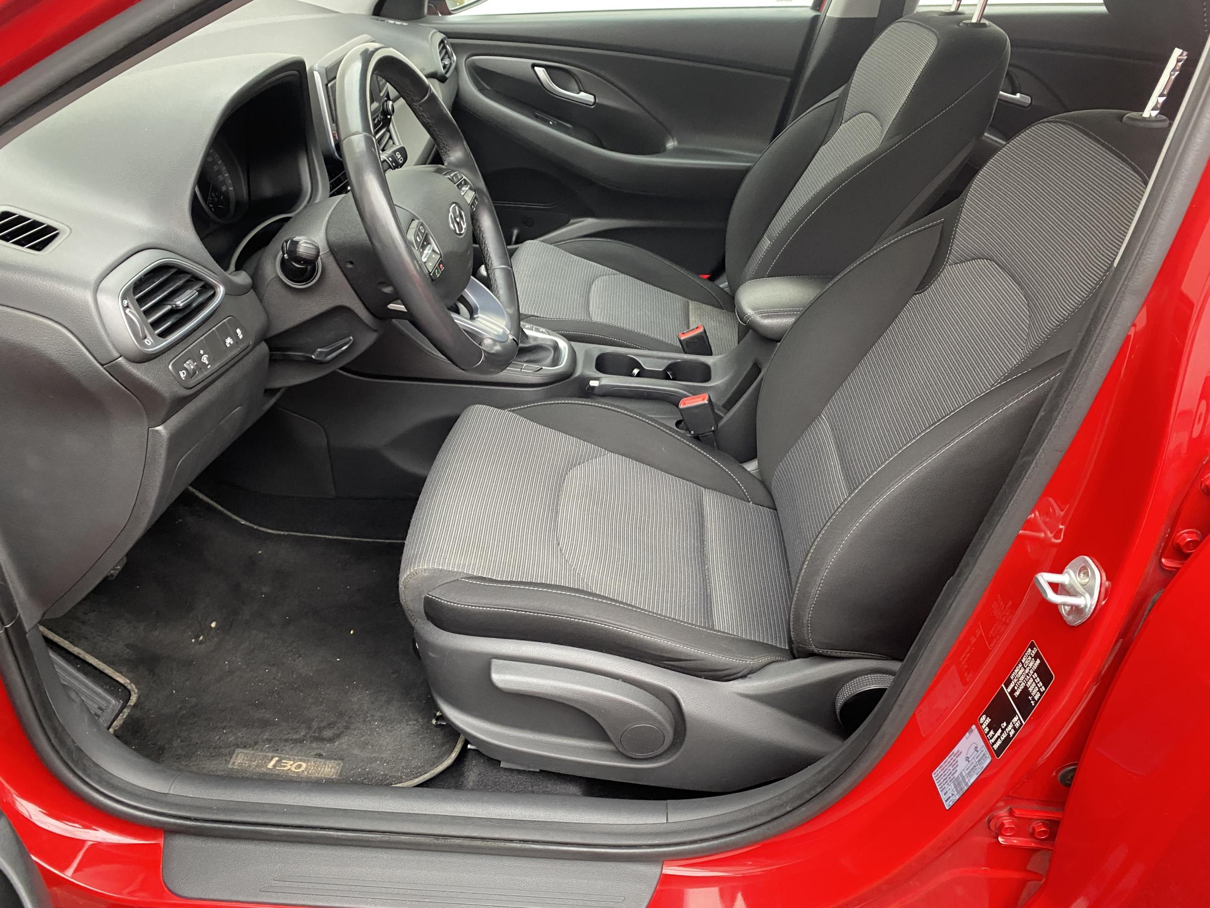 Hyundai i30, 2017 - pohled č. 9