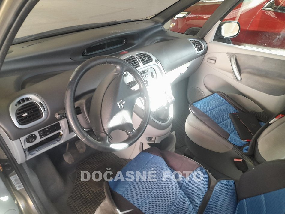 Citroën Xsara Picasso 1.6i 