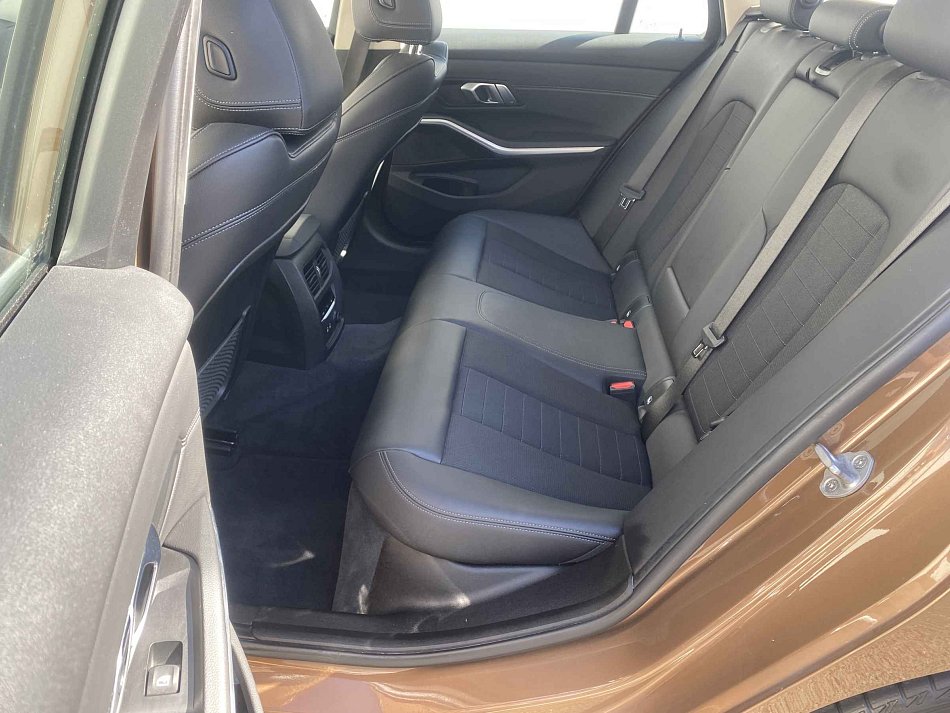 BMW Řada 3 2.0 D Sport Line 320d