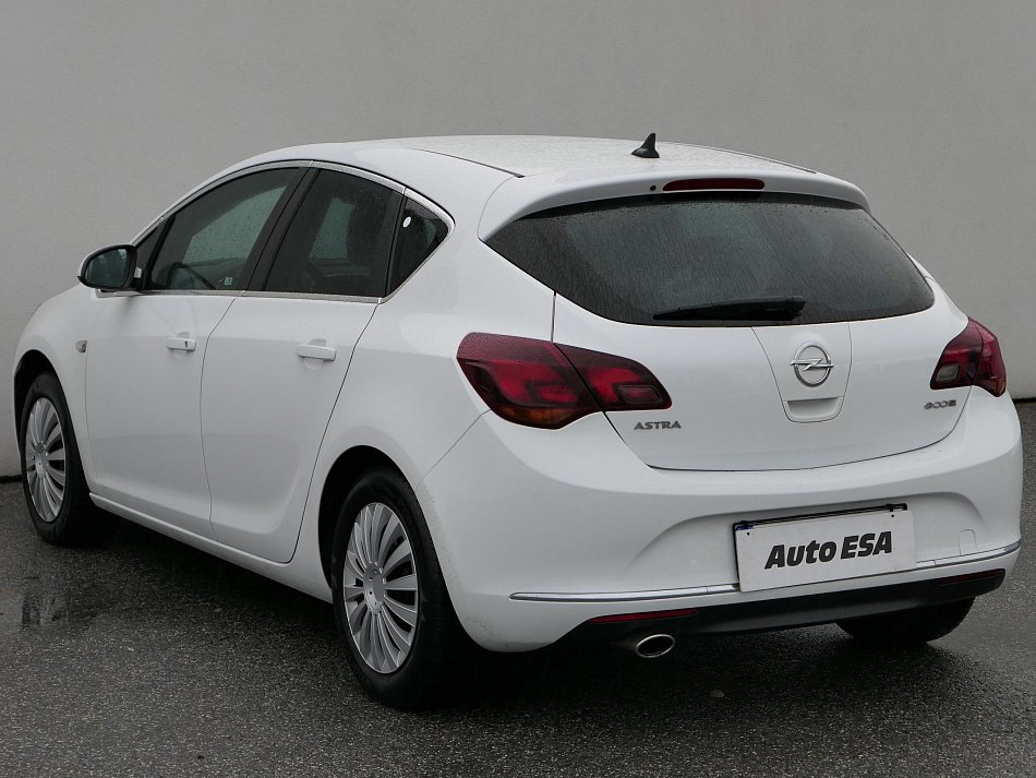 Opel Astra 1.4T 