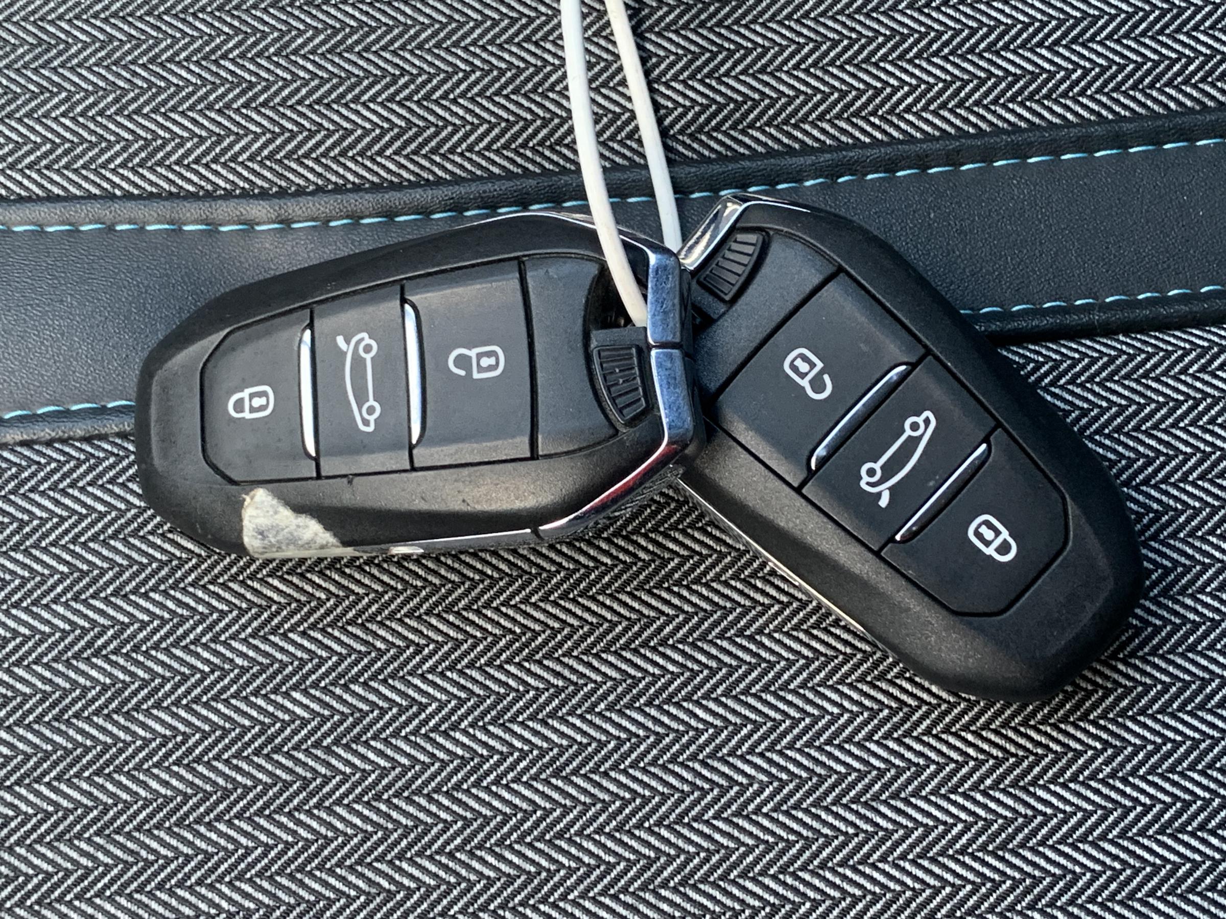 Peugeot 3008, 2021 - pohled č. 22