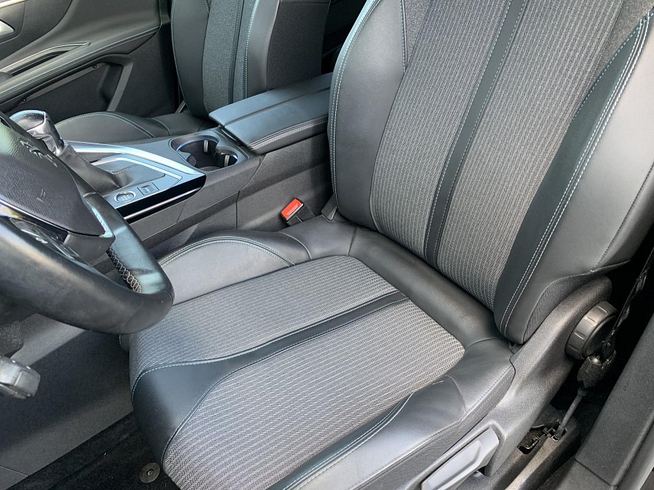 Peugeot 3008 1.5 HDi Allure