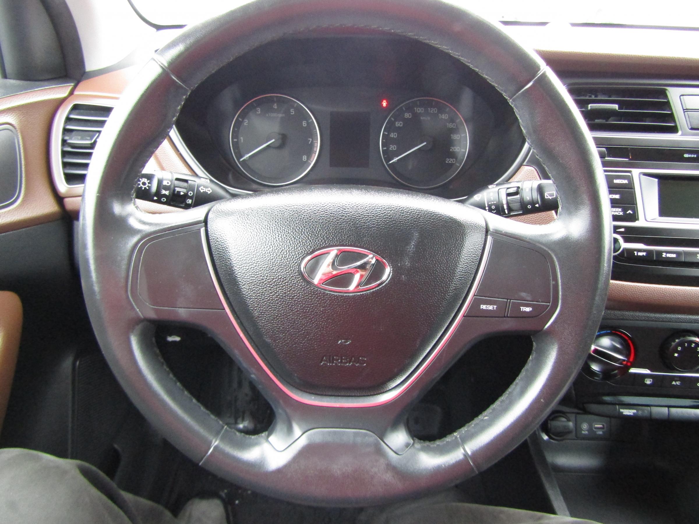 Hyundai i20, 2016 - pohled č. 17
