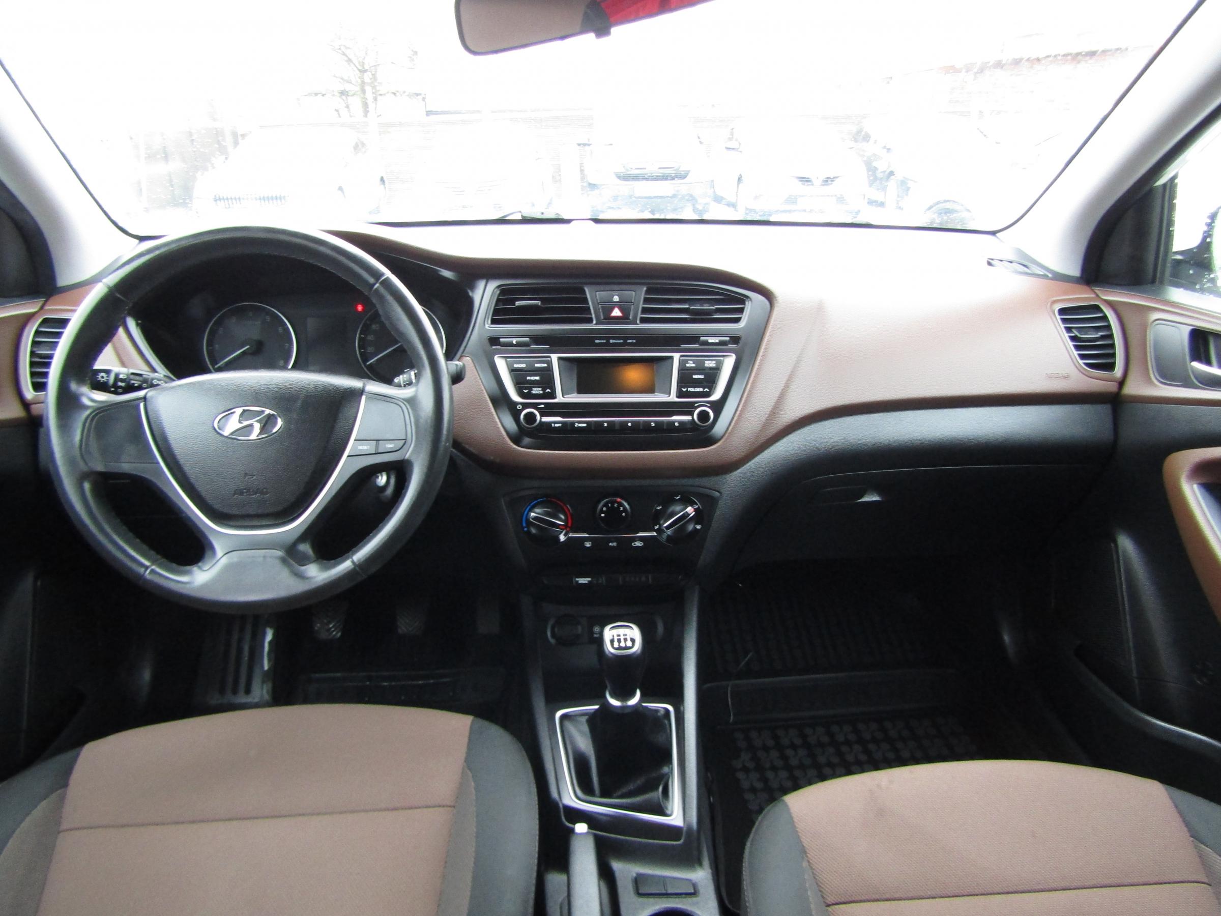 Hyundai i20, 2016 - pohled č. 8