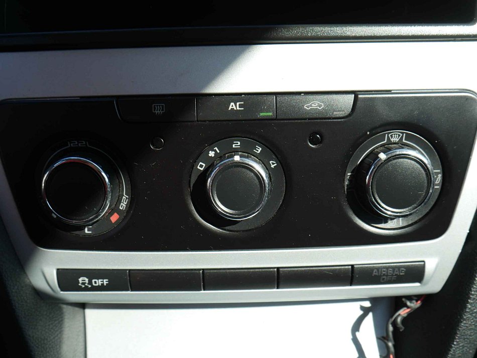 Škoda Octavia II 1.6TDI Ambiente