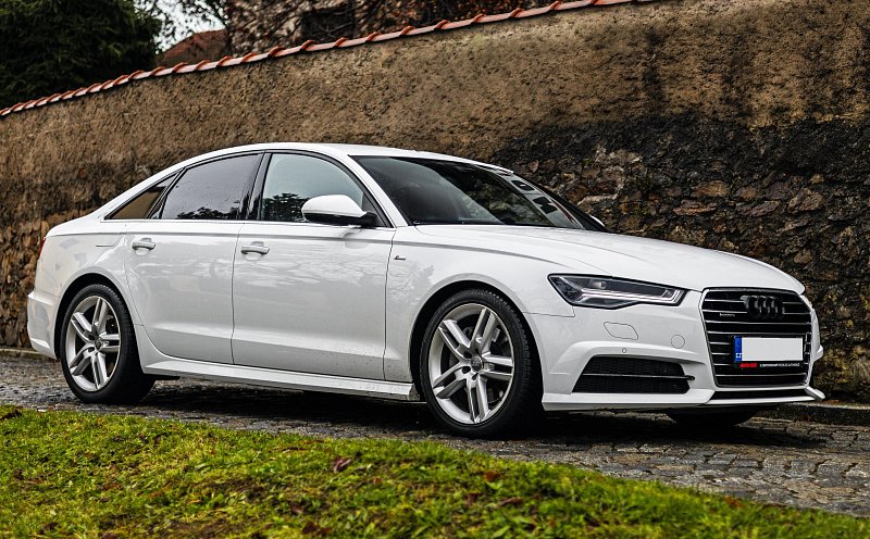Audi A6 3.0TDi S-line Quattro
