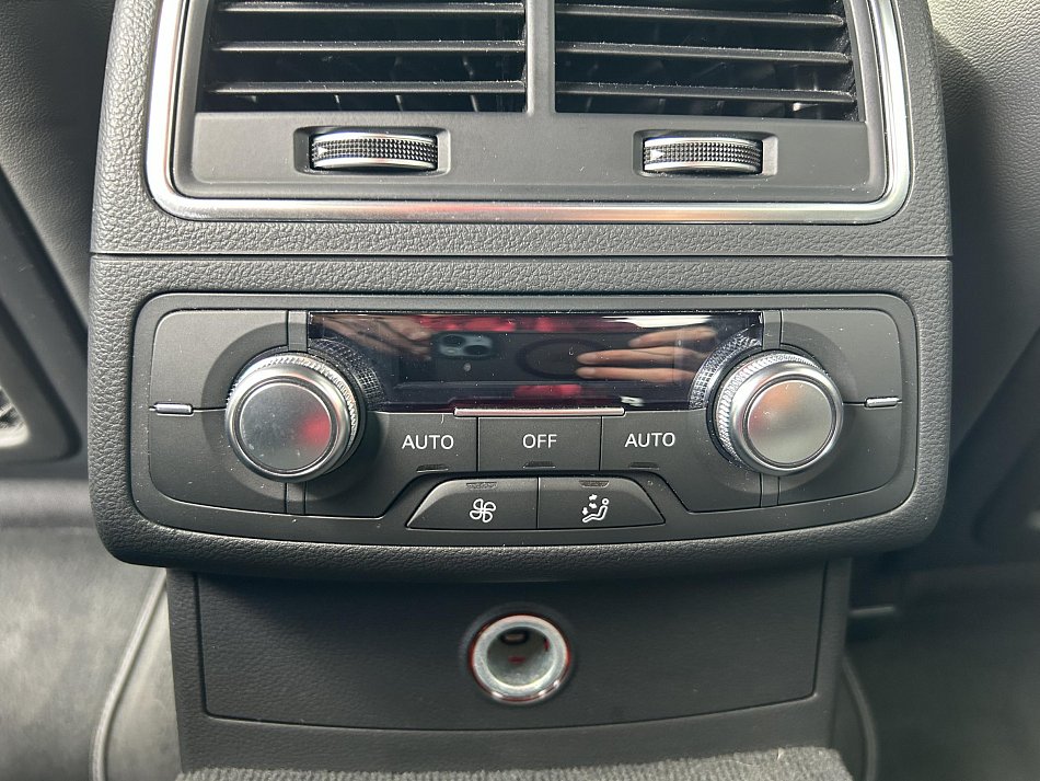 Audi A6 3.0TDi S-line Quattro