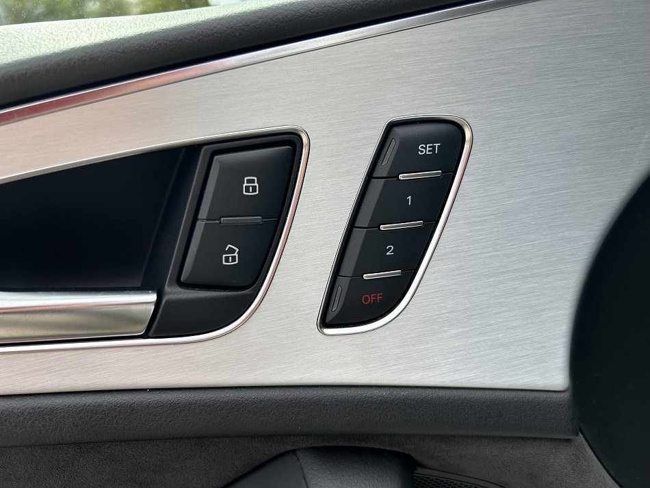 Audi A6 3.0TDi S-line Quattro