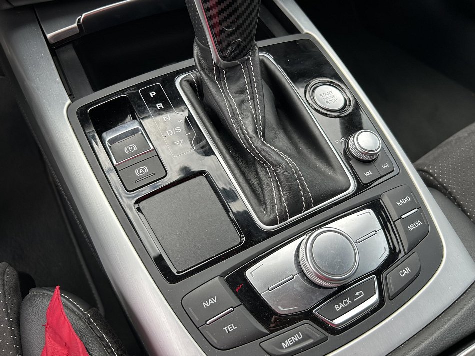 Audi A6 3.0TDi S-line Quattro