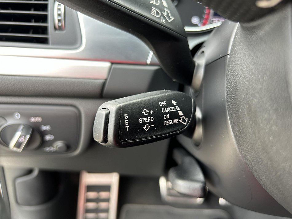 Audi A6 3.0TDi S-line Quattro