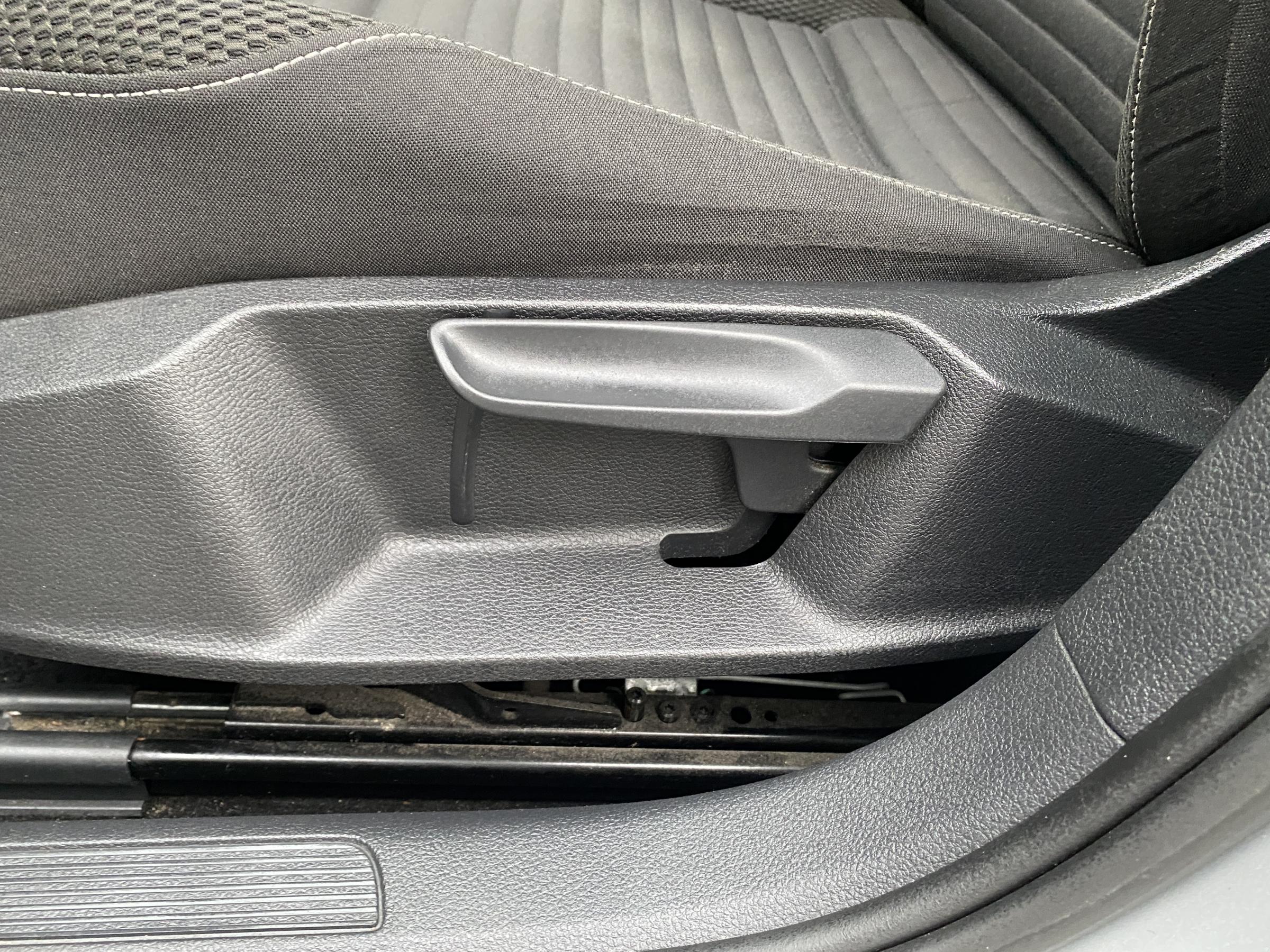 Volkswagen Golf, 2014 - pohled č. 14