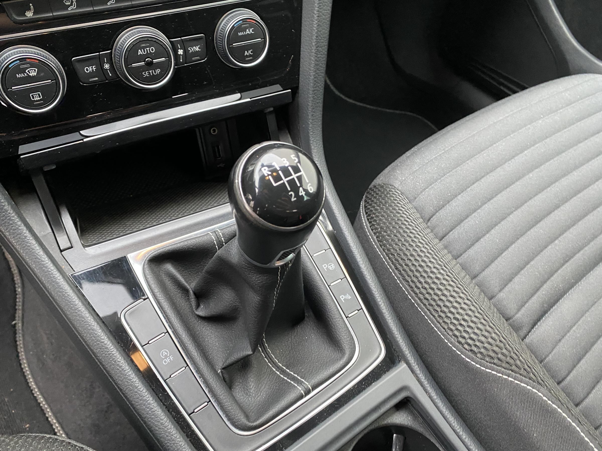 Volkswagen Golf, 2014 - pohled č. 16