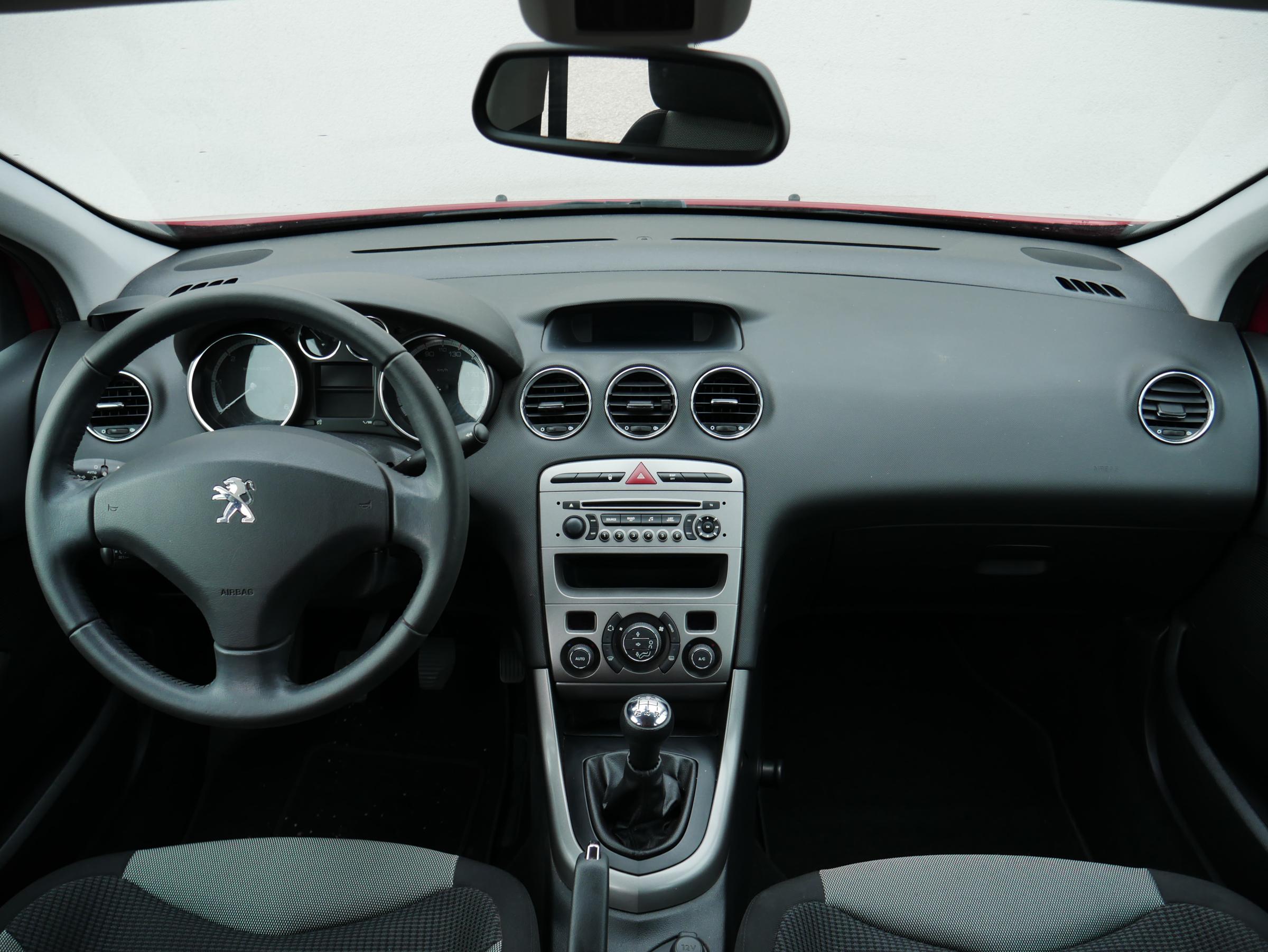 Peugeot 308, 2012 - pohled č. 8