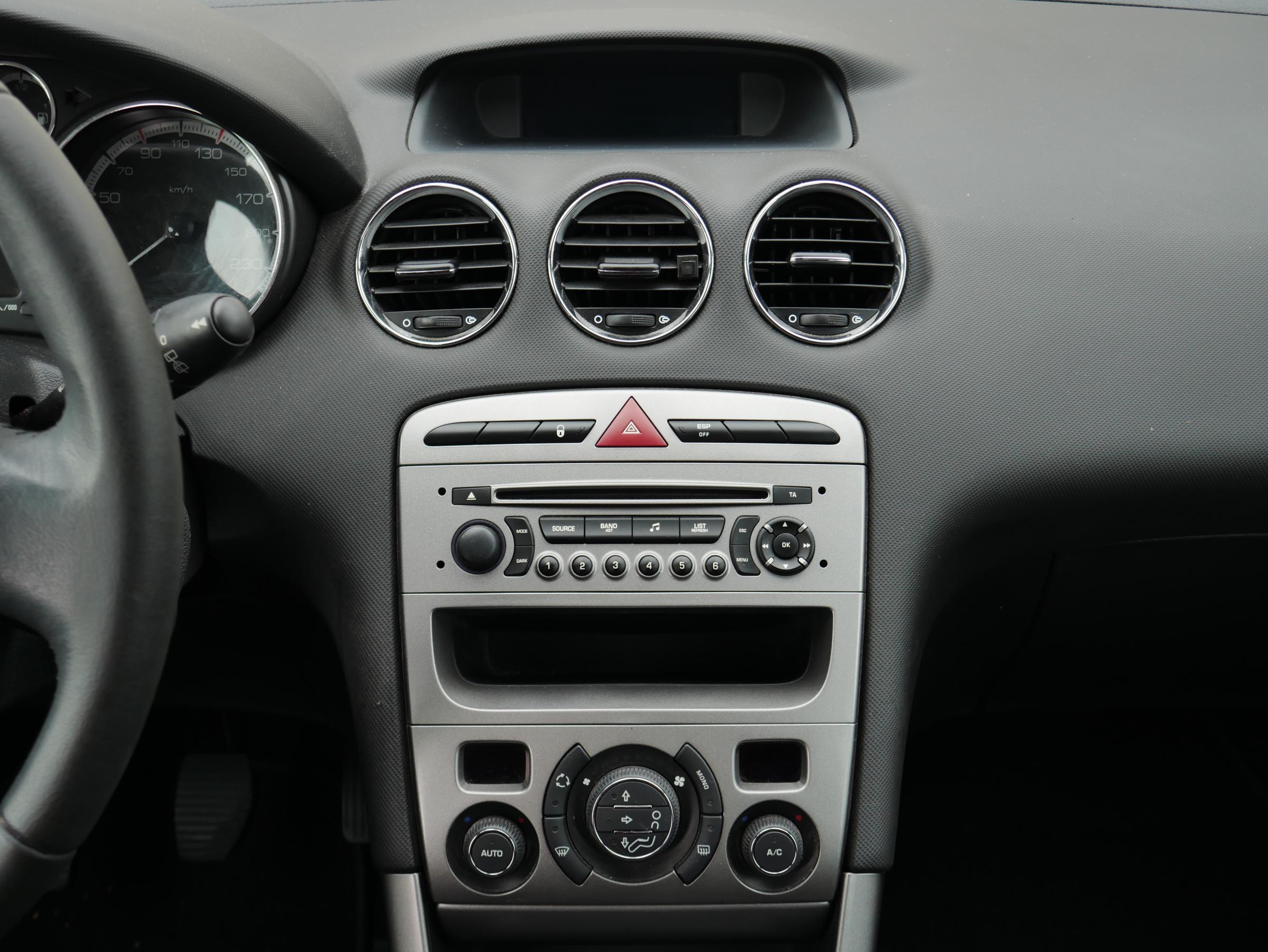 Peugeot 308, 2012 - pohled č. 9