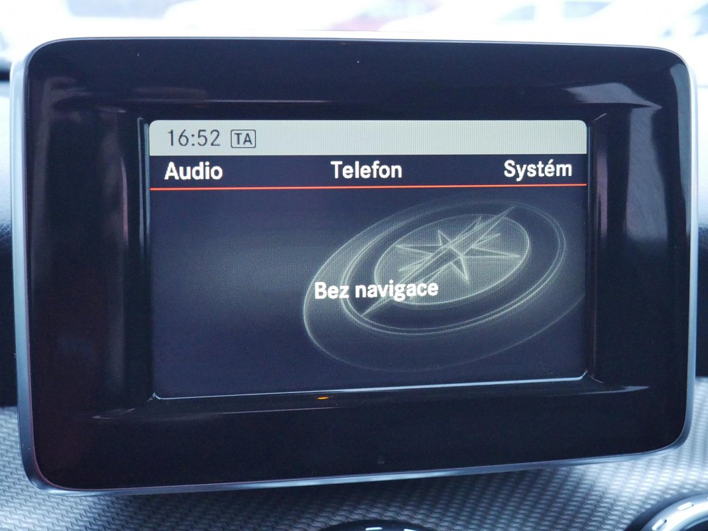 Mercedes-Benz GLA 2.0i  GLA 250  4Matic