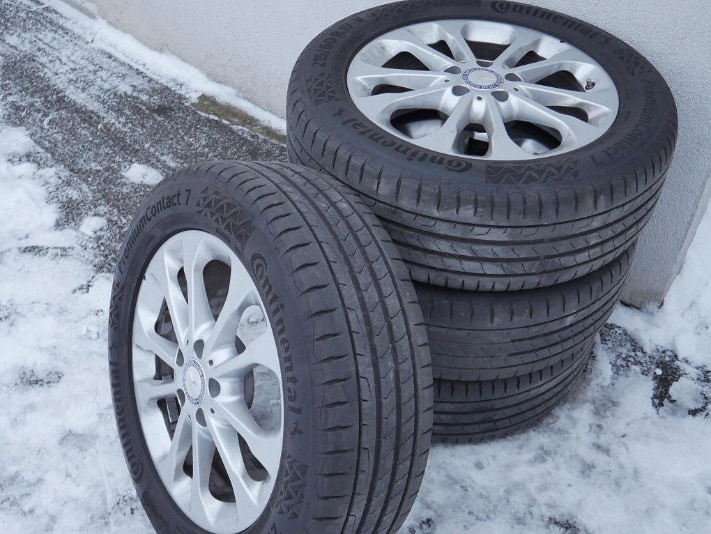 Mercedes-Benz GLA 2.0i  GLA 250  4Matic