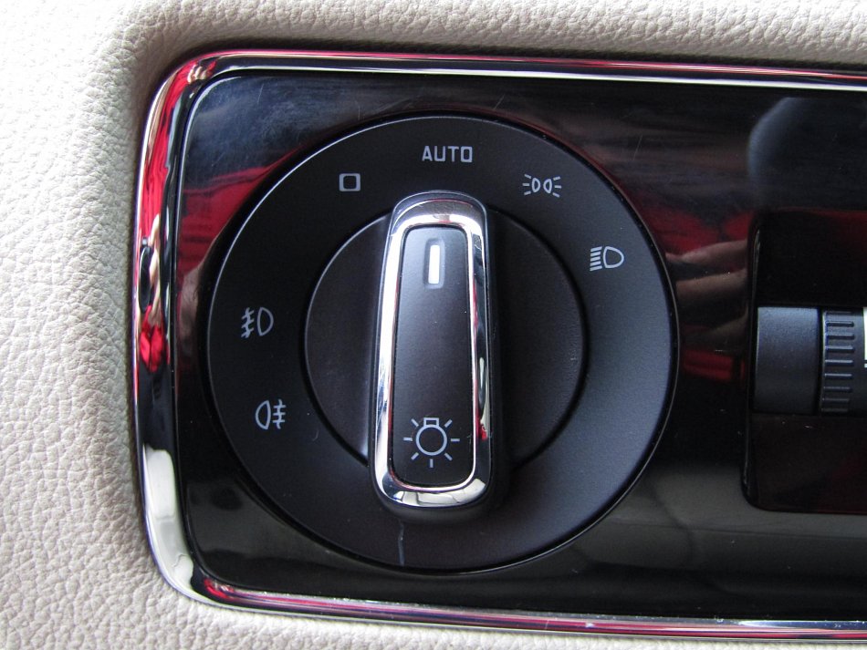 Škoda Superb II 2.0 TDi Elegance