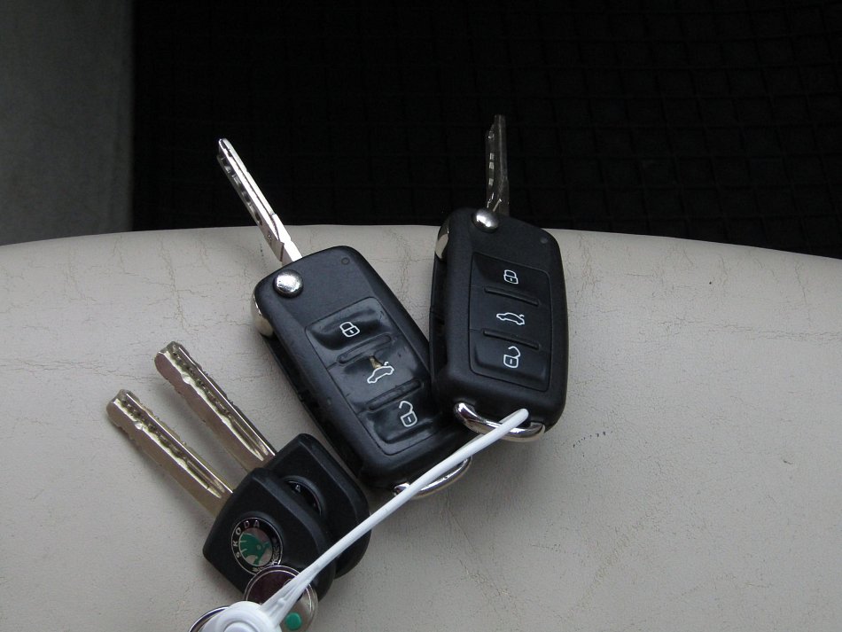 Škoda Superb II 2.0 TDi Elegance