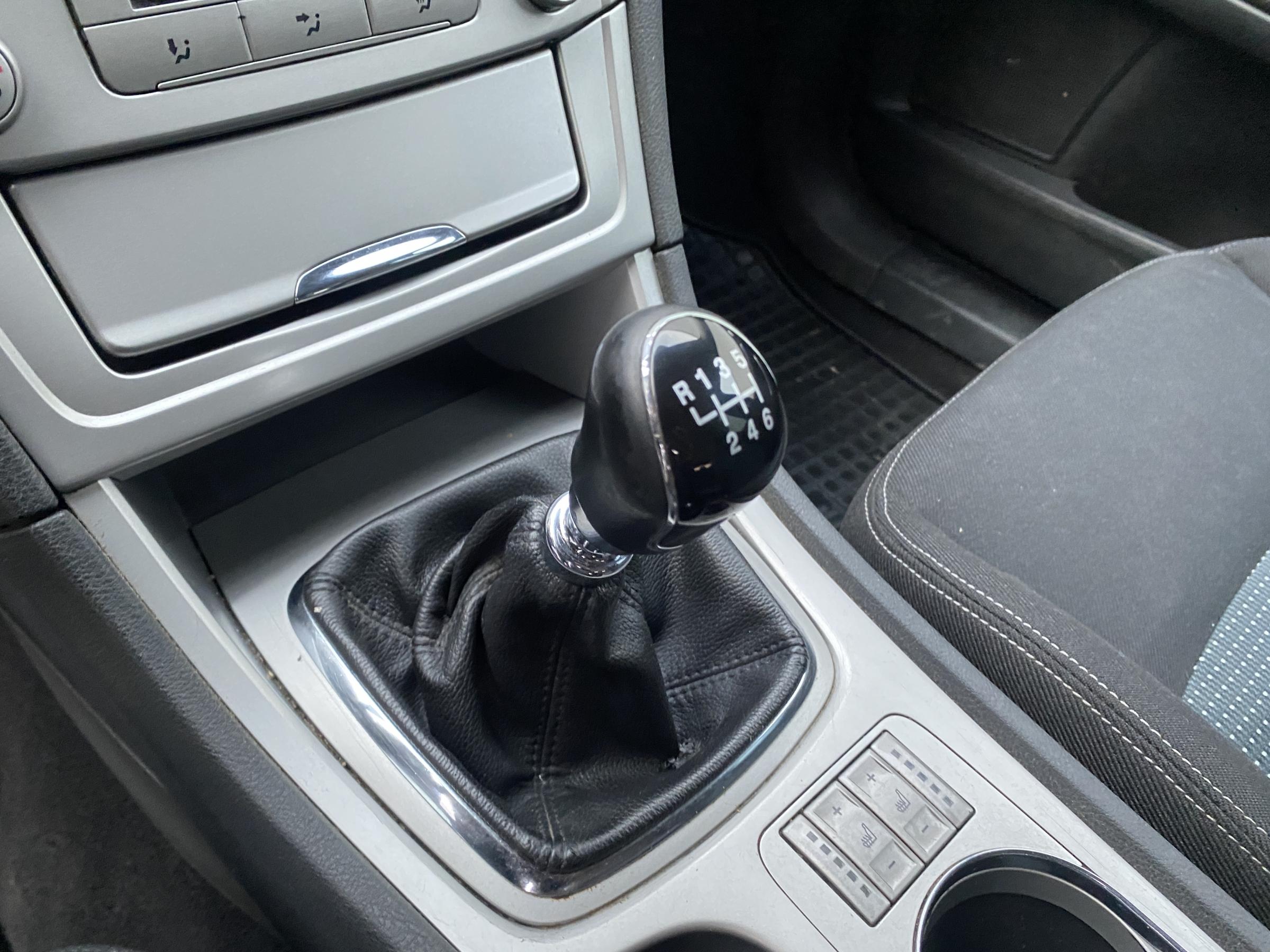 Ford Mondeo, 2010 - pohled č. 16