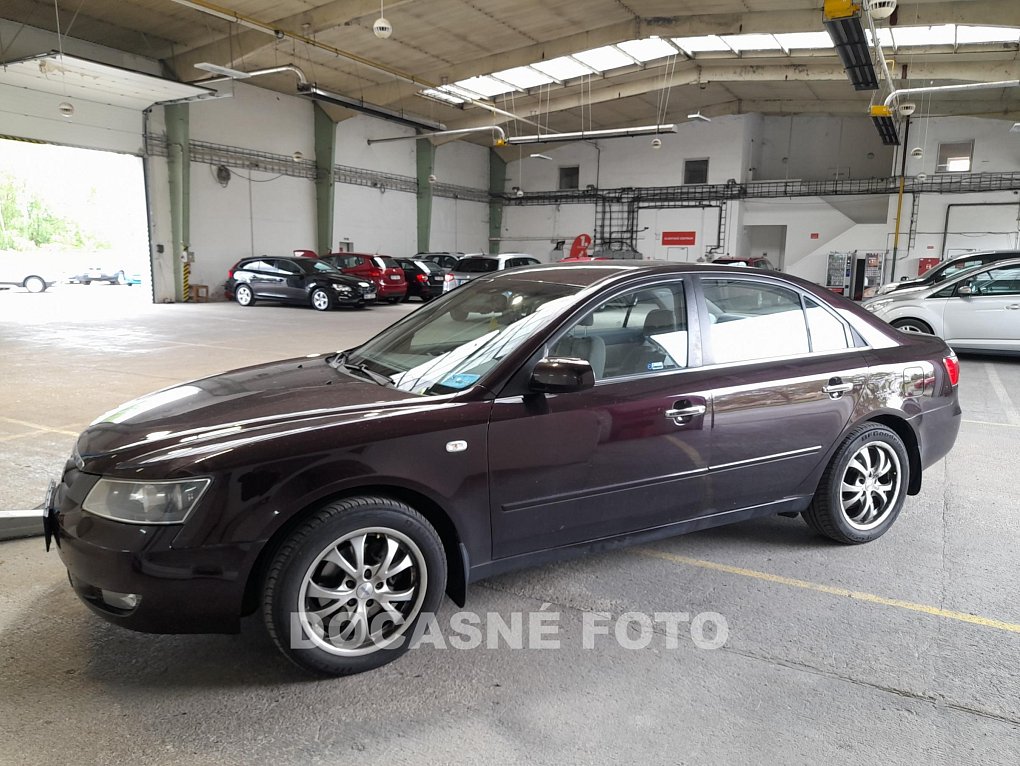 Hyundai Sonata 2.0 CRDi 