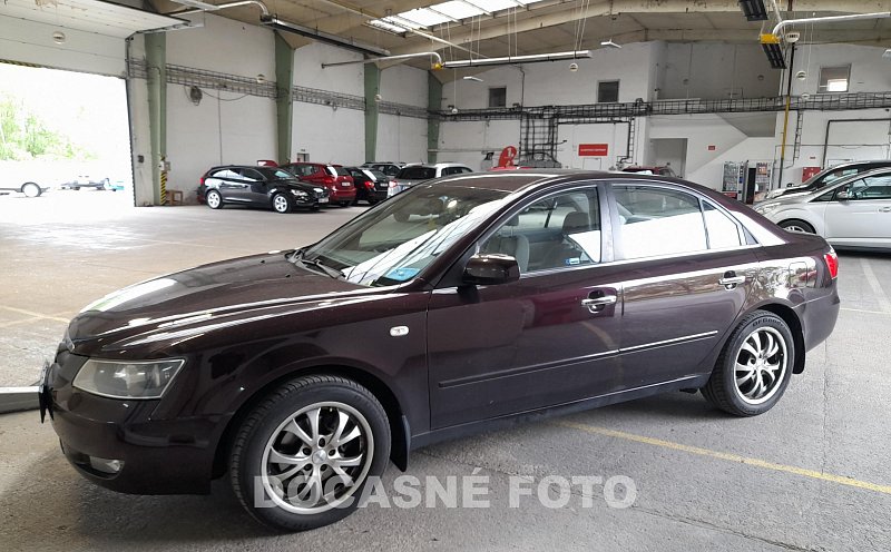 Hyundai Sonata 2.0 CRDi 