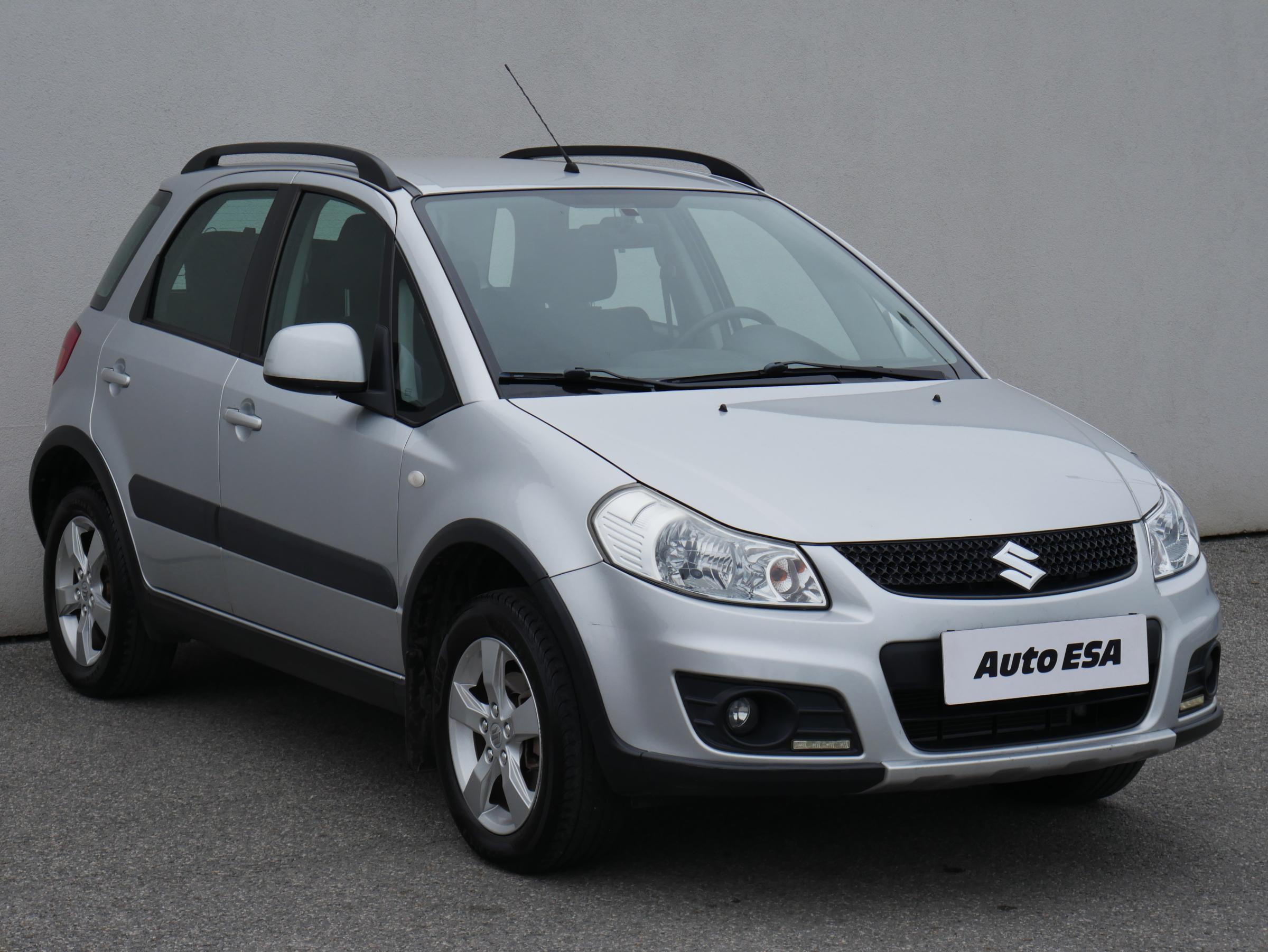 Suzuki SX4, 2012 - celkový pohled