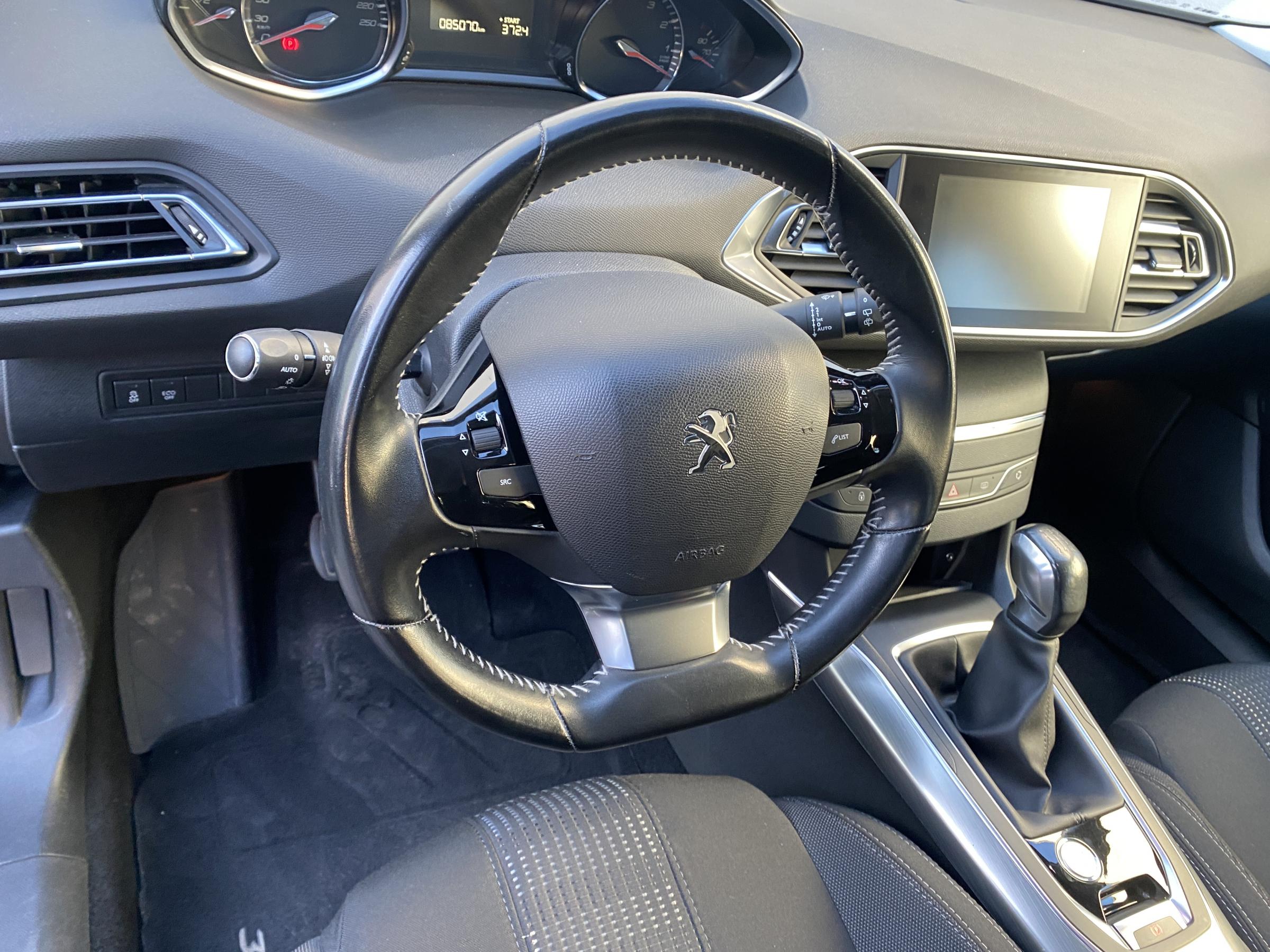 Peugeot 308, 2016 - pohled č. 12